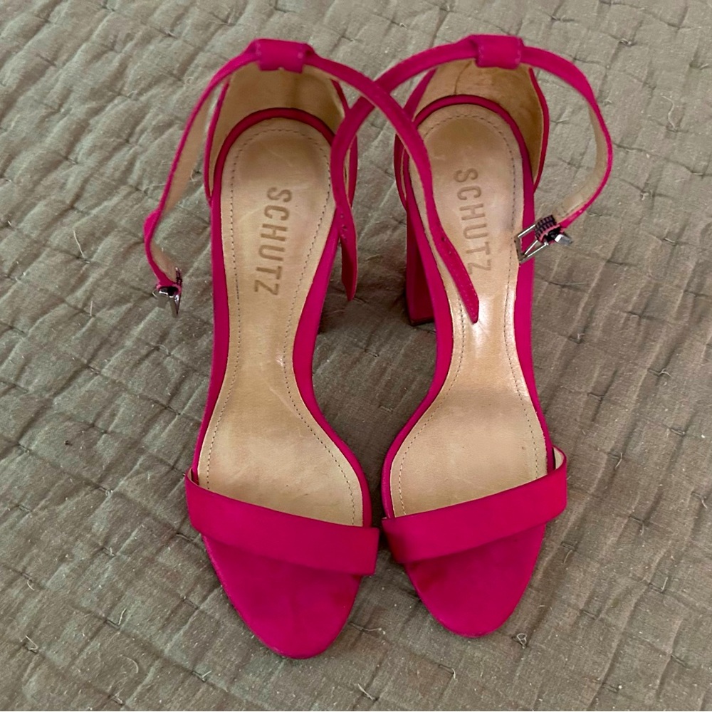 👠👠Schutz Hot Pink Block Heels👠👠